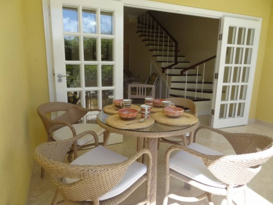 Thunderbird / Townhouse